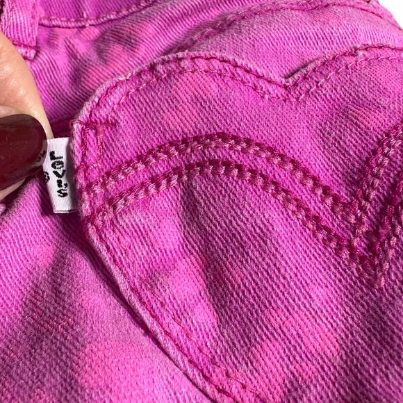 Levi’s Girls 6 Pink Heart Denim Midi Shorts — Roll Cuff, Adjustable Waist - Picture 8 of 12